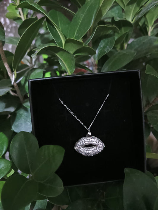 Collana Bacio acciaio